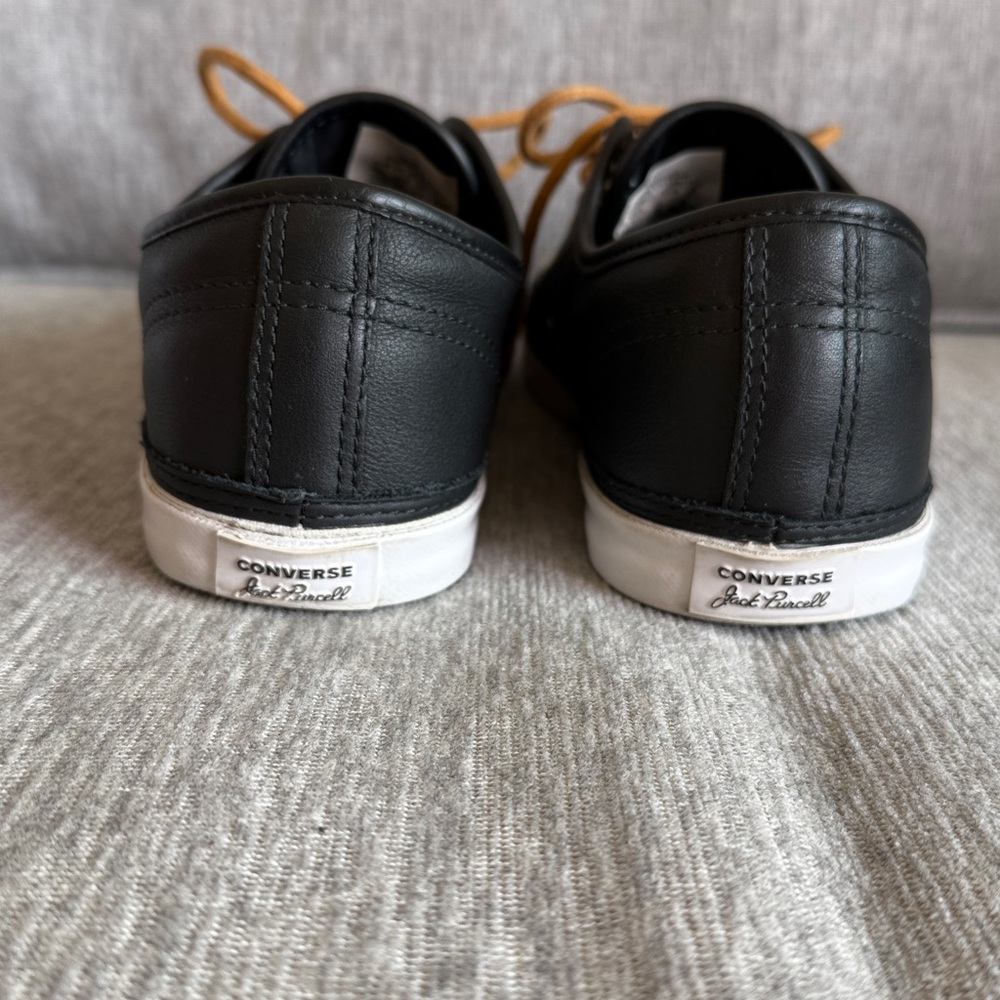 Converse Jack Purcell Ox Leather Unisex
Athletic Shoes Men’s 4.5/ Women’s 6.5 - Picture 3 of 11